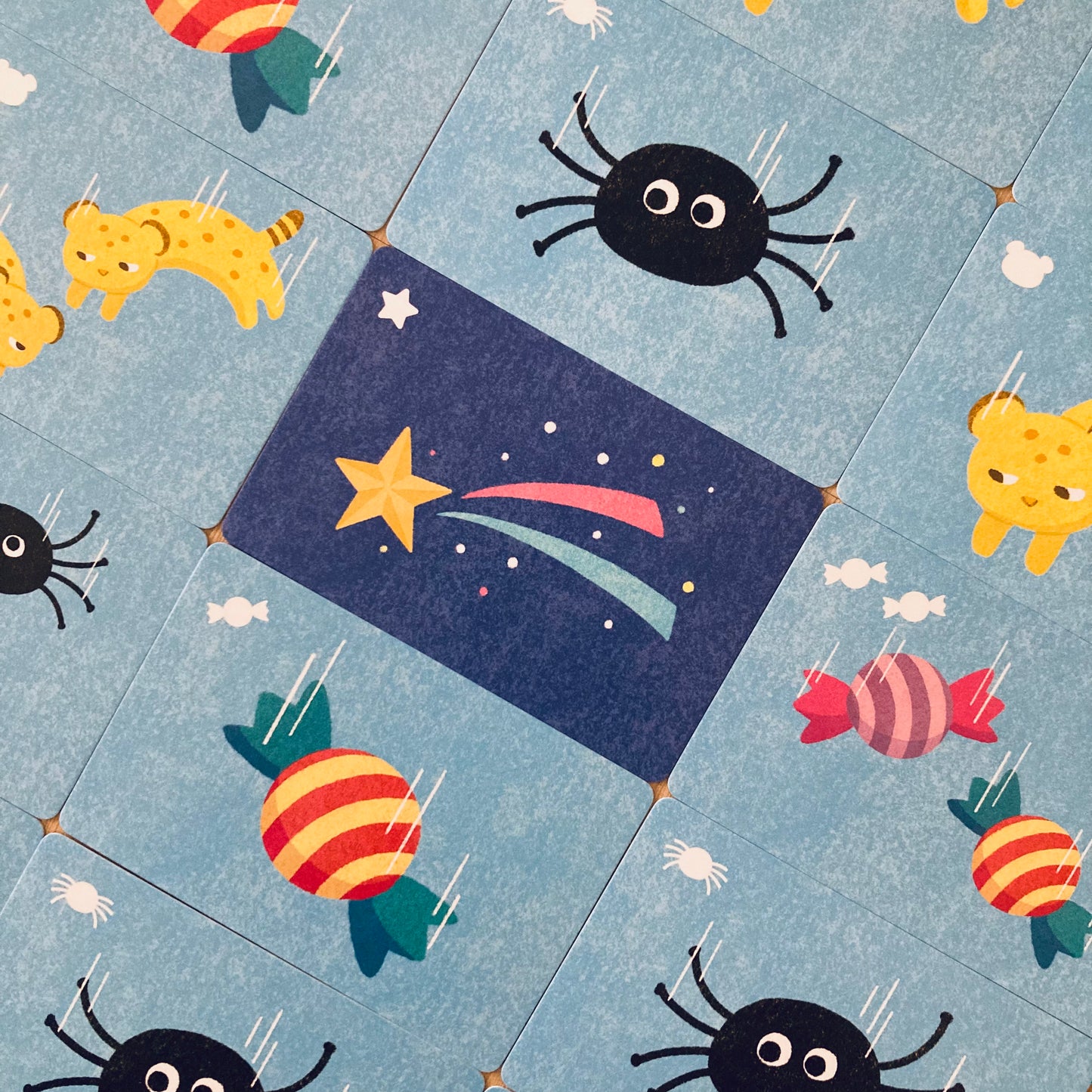 Candy Spiders Leopards scoring cards close-up