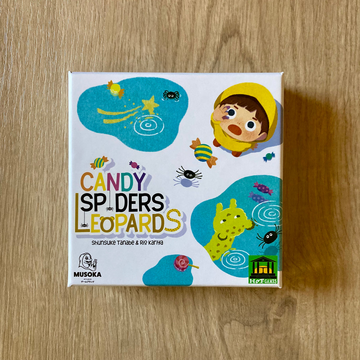 Candy Spiders Leopards game in progress with several players