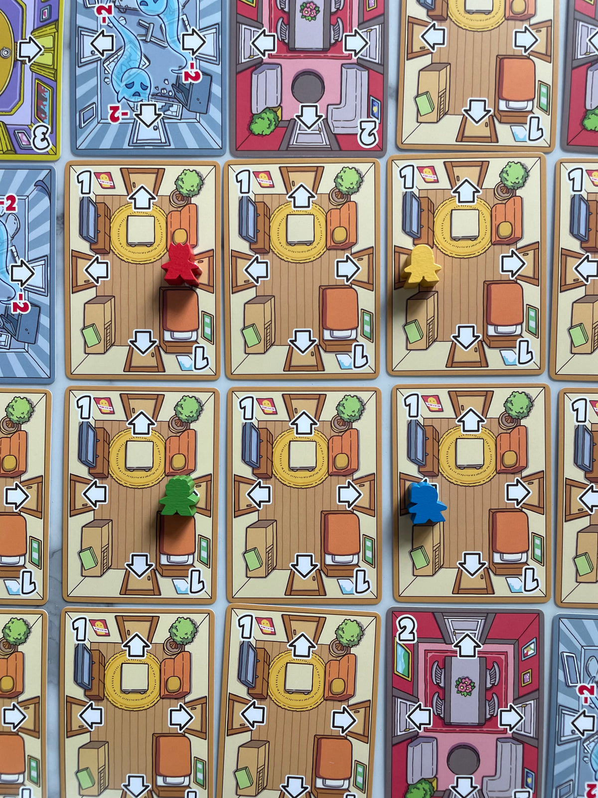 Room Share apartment tiles: classic, luxury and haunted flats
